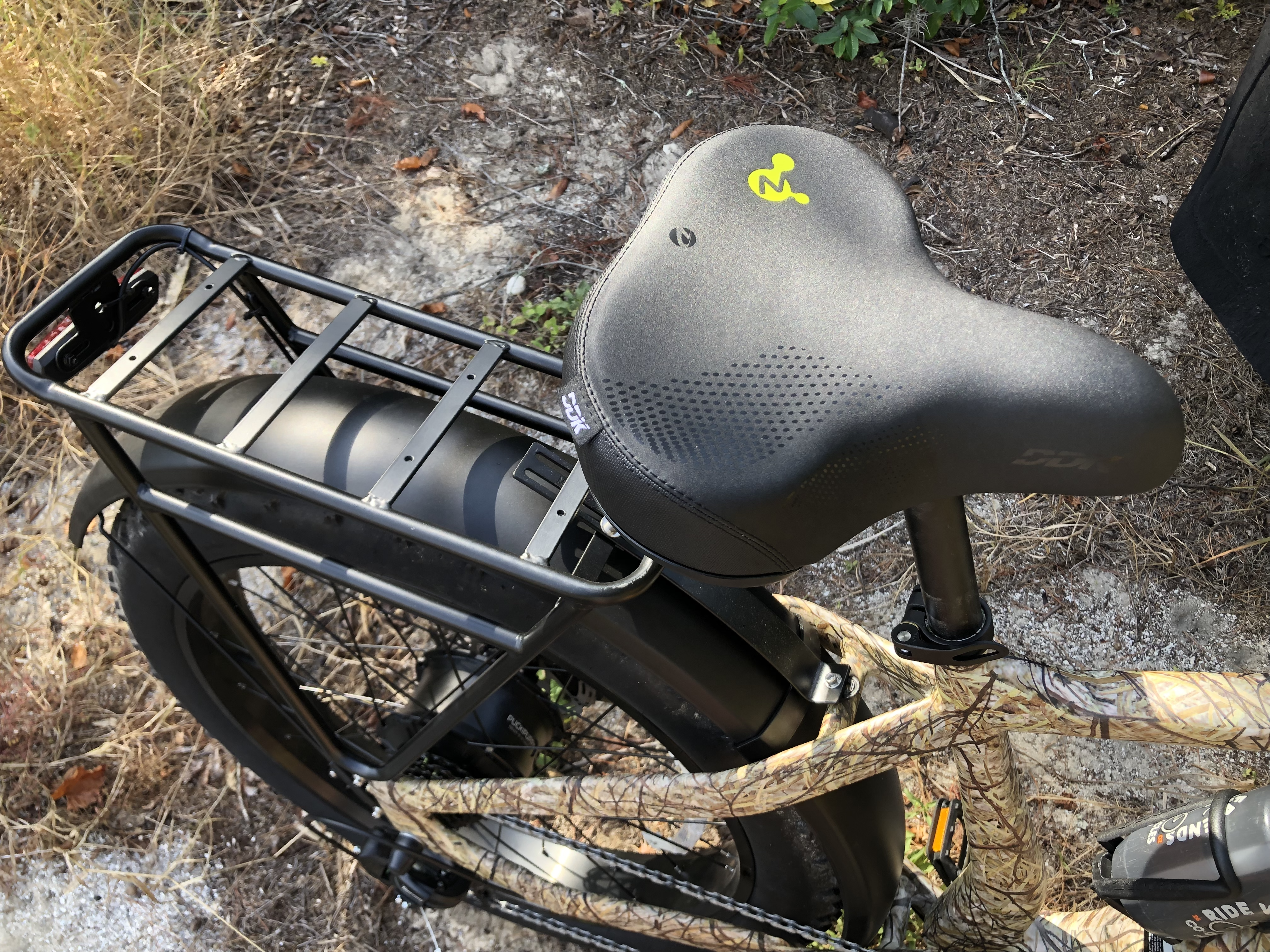 Puckipupy Beagle seat and rear rack. 